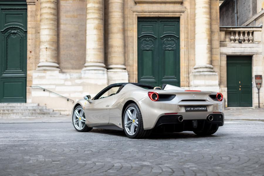  Ferrari 488 Spider Sleek Beauty (233572) 2018 года  (фото 7 из 22)